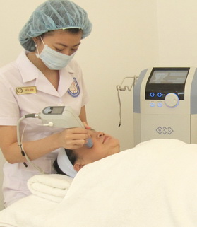 Skin tightening and body contouring by Exilis